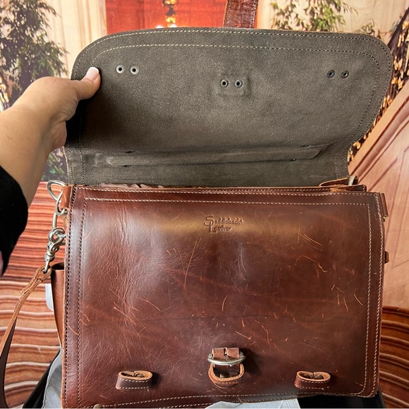 Vintage Saddleback Leather Authentic Bag, brown, will last forever. Great! - Picture 13 of 15